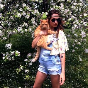 Meet your Posher, Nadine